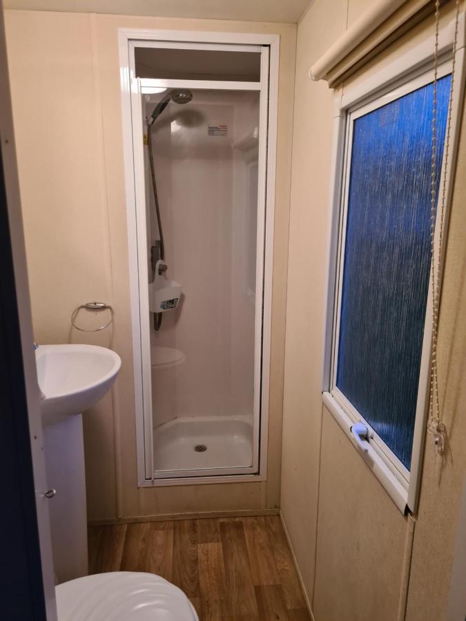 Cosy, Family Caravan Near The Beach Clacton-on-Sea Εξωτερικό φωτογραφία